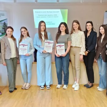 b9ccdcc8-3b4e-41eb-b126-5892c0db756f